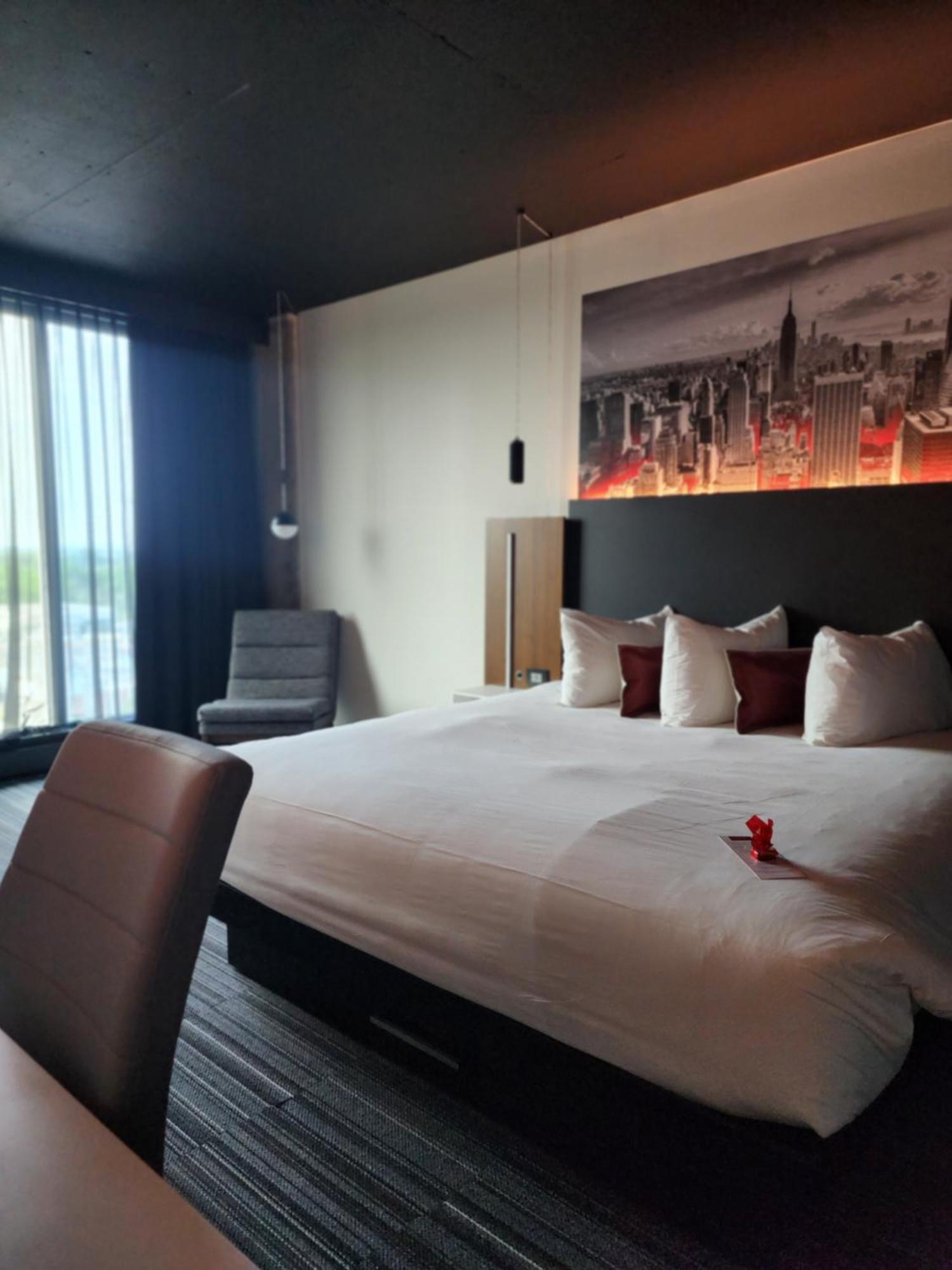 Grand Times Hotel Laval - Centropolis エクステリア 写真